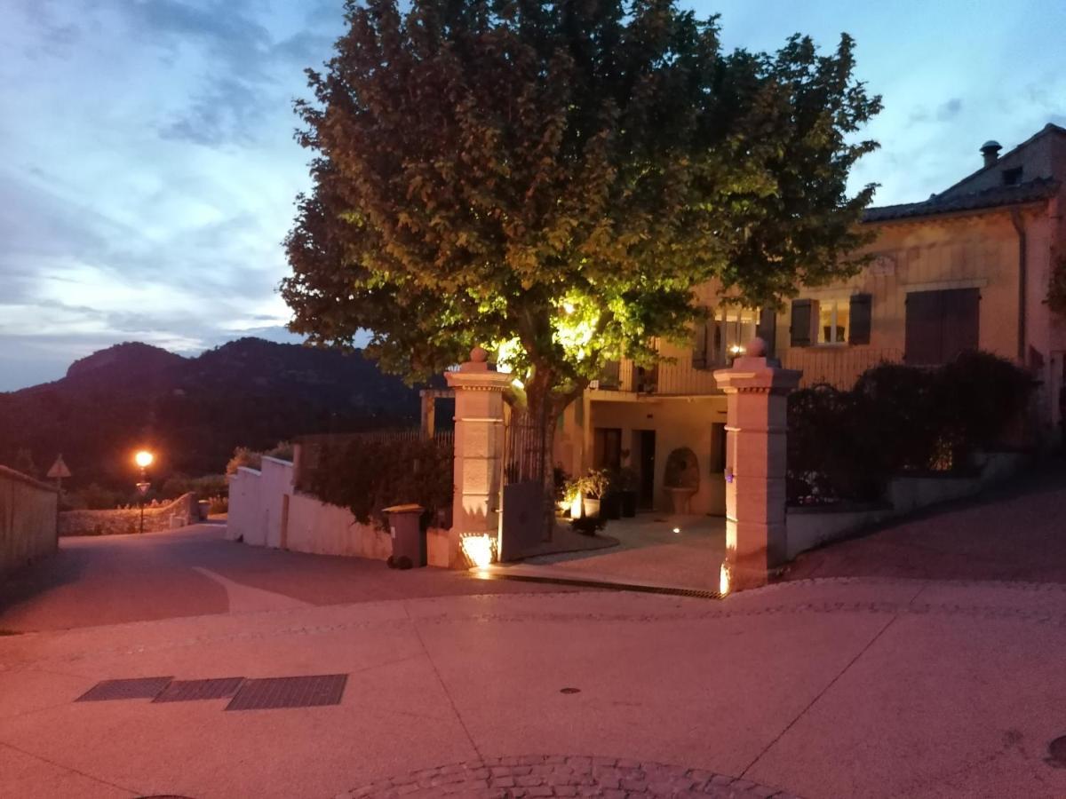 La maison d'Yvette Le Barroux Extérieur photo