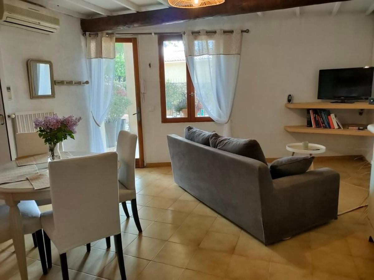 La maison d'Yvette Le Barroux Extérieur photo