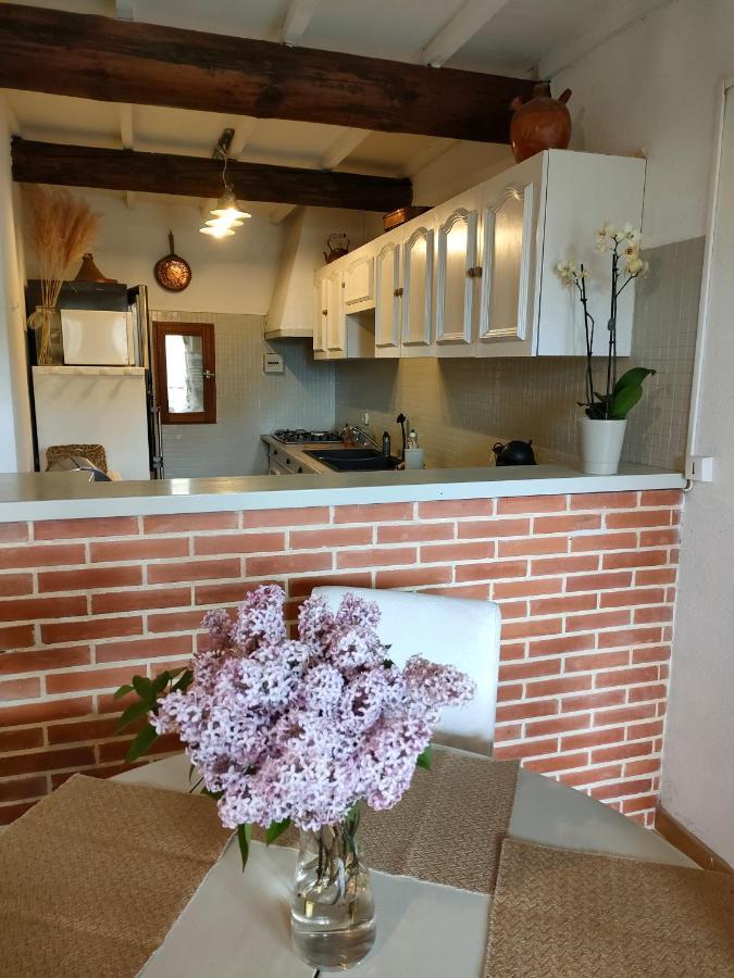 La maison d'Yvette Le Barroux Extérieur photo